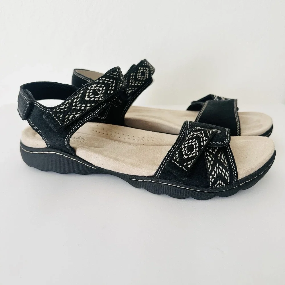 Clarks Amanda Sprint Flat Sandals Womens 7.5 M Black Suede Adjustable Straps NEW